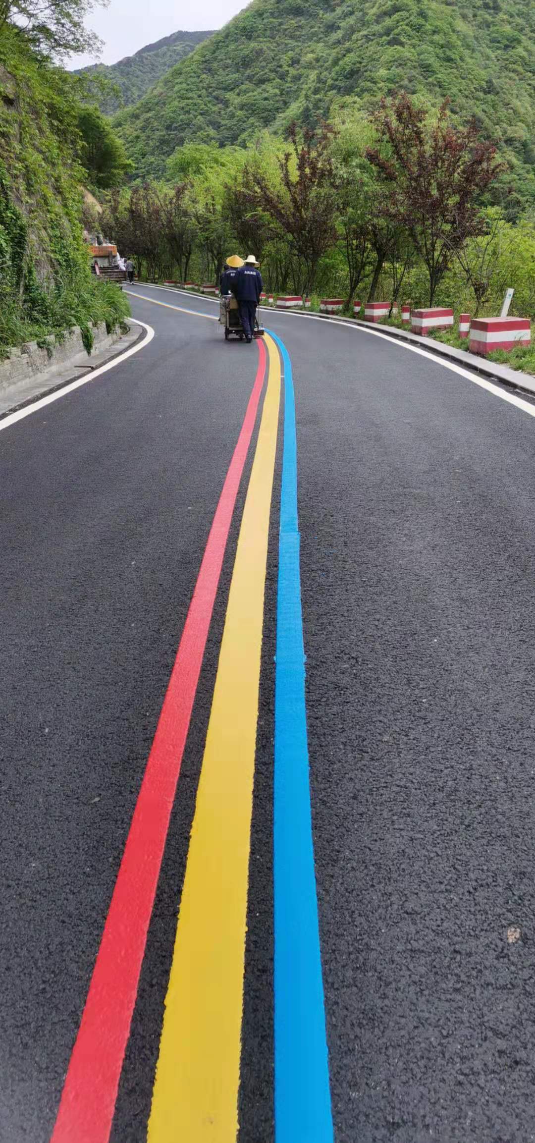 河南永和建設集團商城西河景區彩虹大道